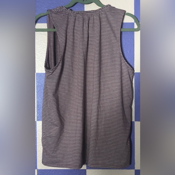 NWOT Kaileigh Red and White Gingham Notch Collar Top - Size L - Picture 3 of 5